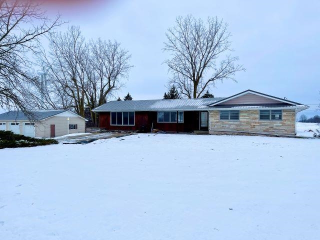 8949 North Luce Road Alma, MI 48801 - Photo 1 of 27 1896250.JPG