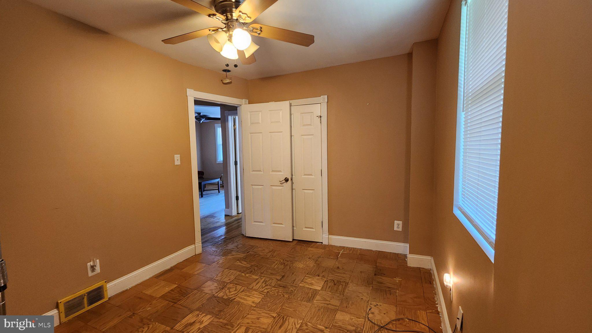 240 Pinewood Road Baltimore, MD 21222 - Photo 8 of 19 Gallery Image 8