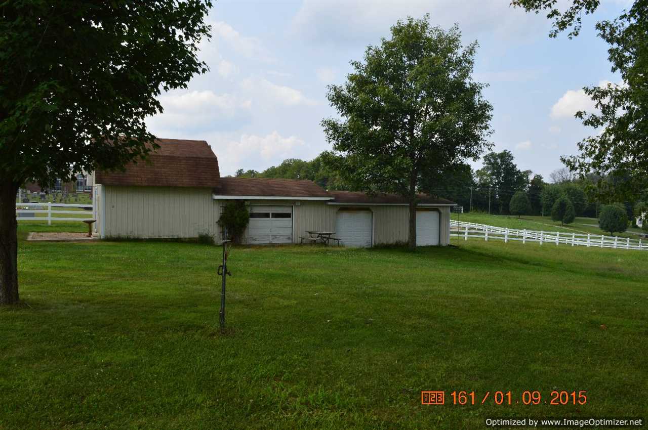 3571 Leatherwood Road Bedford, IN 47421 - Photo 4 of 24 Gallery Image 4