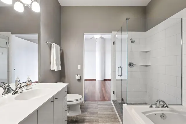 $245,000 | 5601 Smetana Drive, Unit 1010, Minnetonka, MN 55343