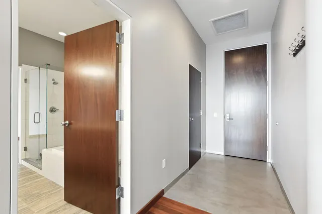 $245,000 | 5601 Smetana Drive, Unit 1010, Minnetonka, MN 55343