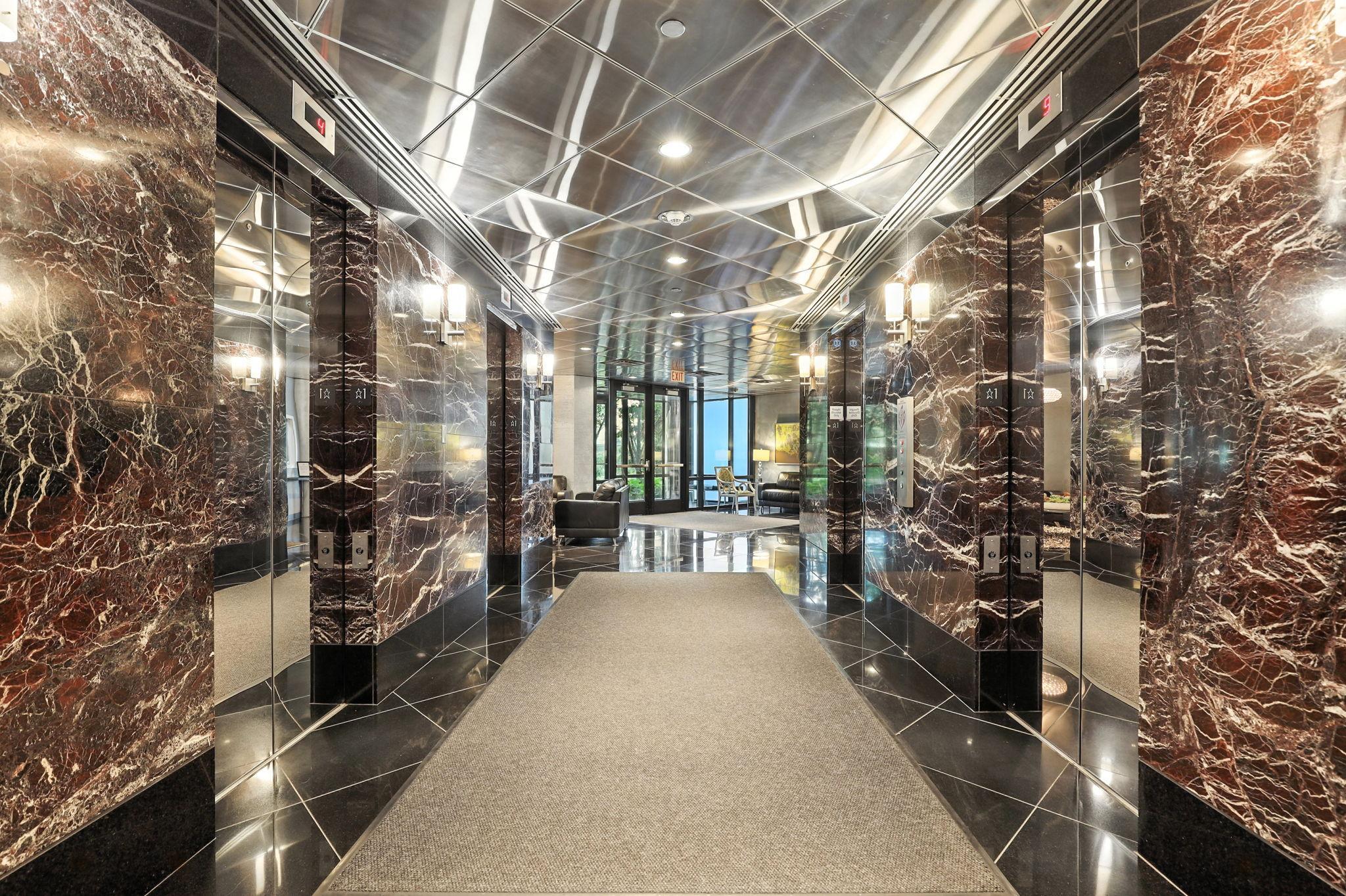 5601 Smetana Drive, Unit 1010 Minnetonka, MN 55343 - Photo 19 of 39