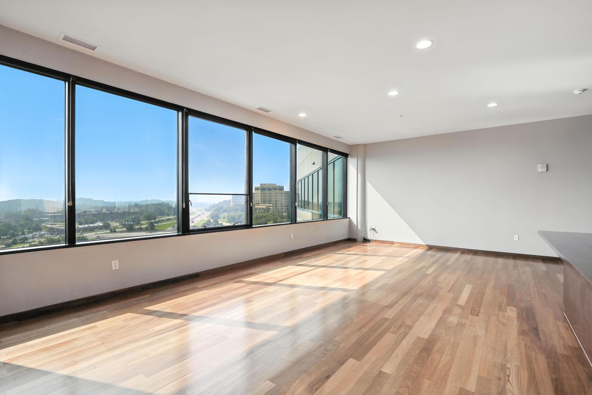 5601 Smetana Drive, Unit 1010 Minnetonka, MN 55343 - Photo 2 of 39