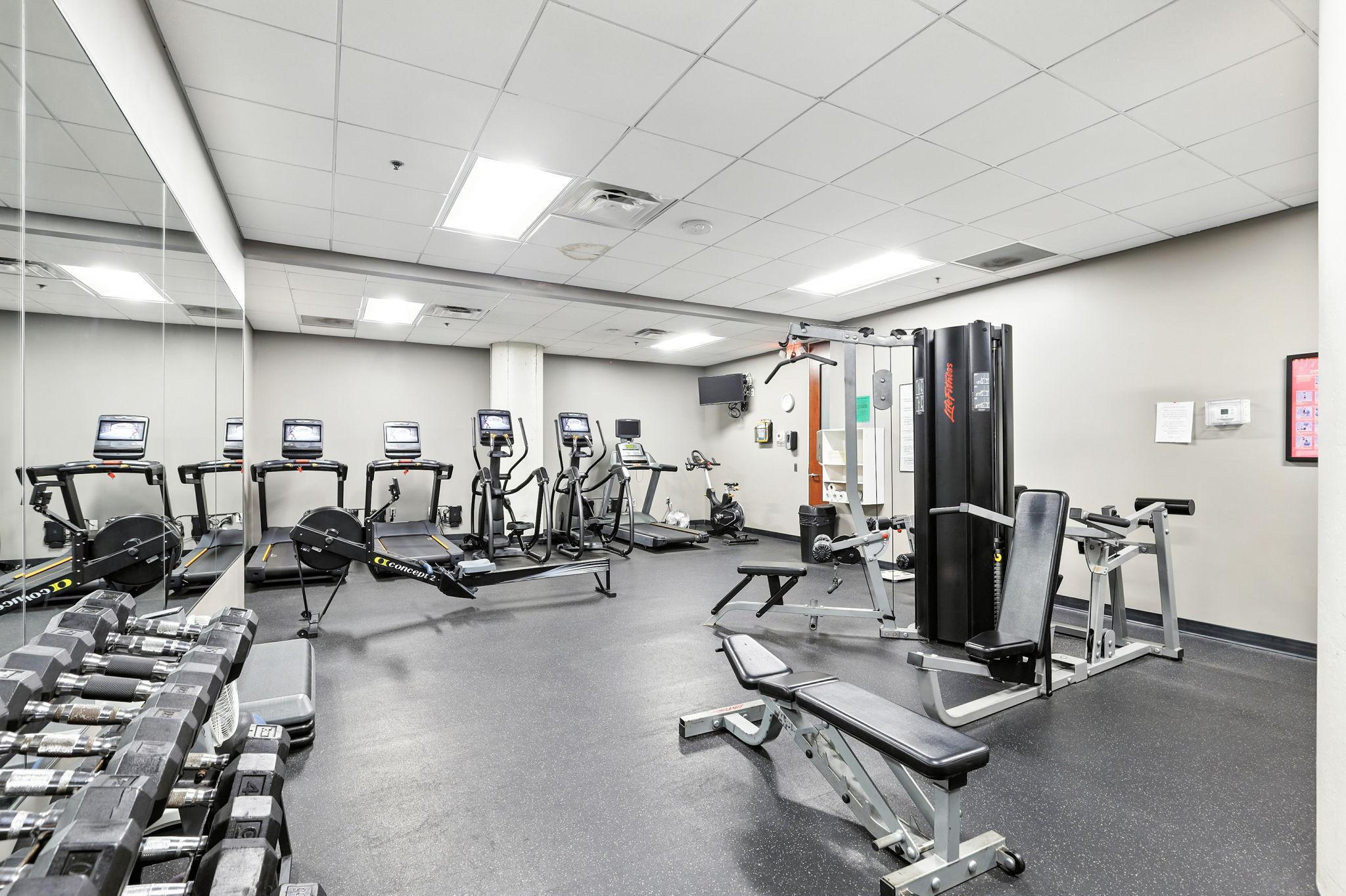 5601 Smetana Drive, Unit 1010 Minnetonka, MN 55343 - Photo 22 of 39