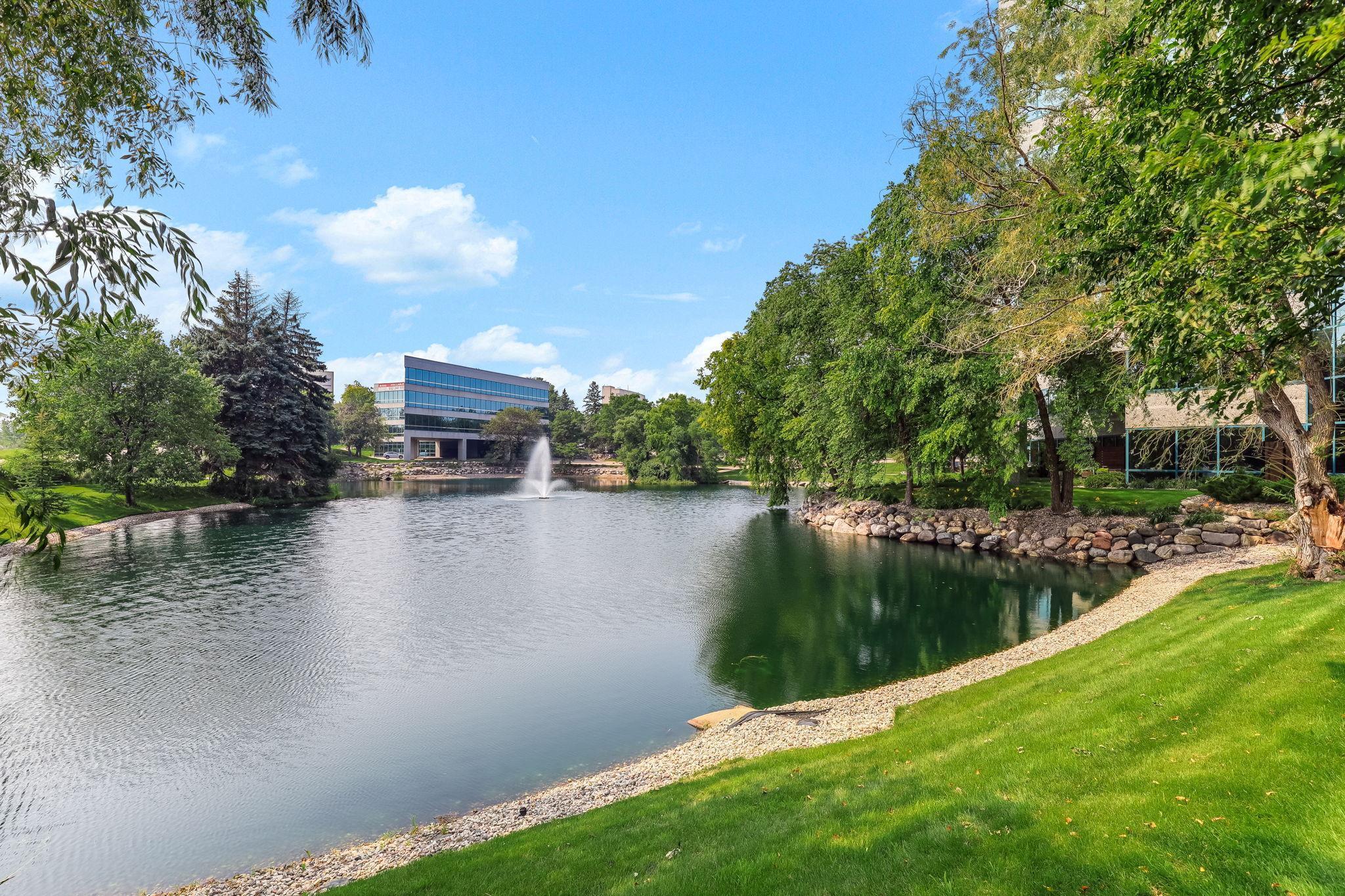 5601 Smetana Drive, Unit 1010 Minnetonka, MN 55343 - Photo 31 of 39