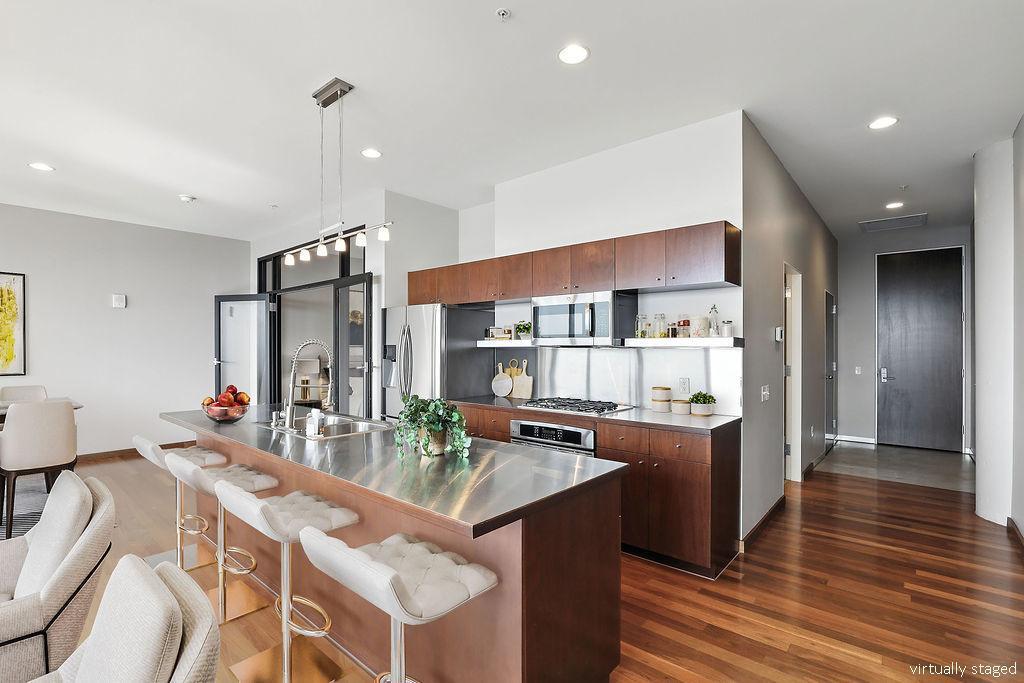 5601 Smetana Drive, Unit 1010 Minnetonka, MN 55343 - Photo 8 of 39