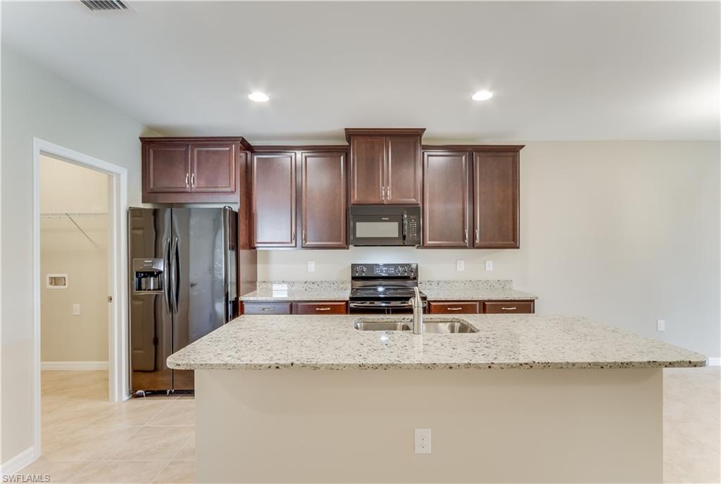 4357 Dutchess Park Road Fort Myers, FL 33916 - Photo 8 of 34 Gallery Image 8