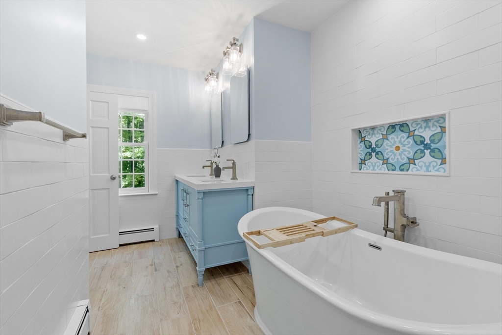 158 Kettle Hole Road Bolton, MA 01740 - Photo 22 of 42