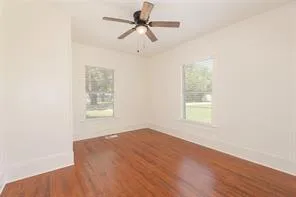 $1,975 | 307 South Crockett Street, Edgewood, TX 75117