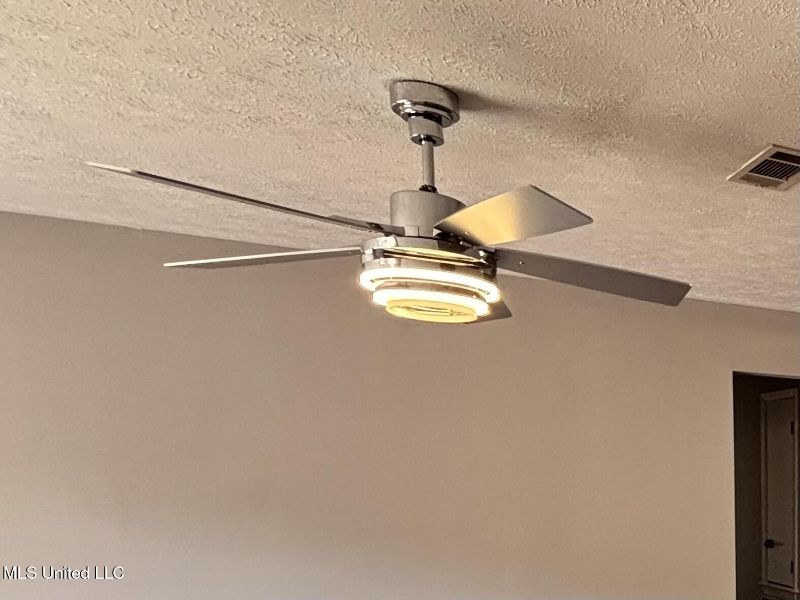 248 Ramada Circle Jackson, MS 39212 - Photo 8 of 26 IMG_3681