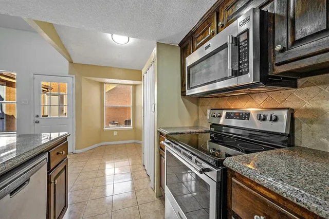 $289,990 | 1837 Amber Lane, Carrollton, TX 75007