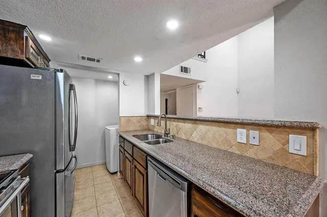 $289,990 | 1837 Amber Lane, Carrollton, TX 75007