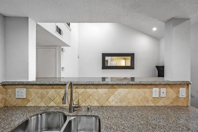 $289,990 | 1837 Amber Lane, Carrollton, TX 75007