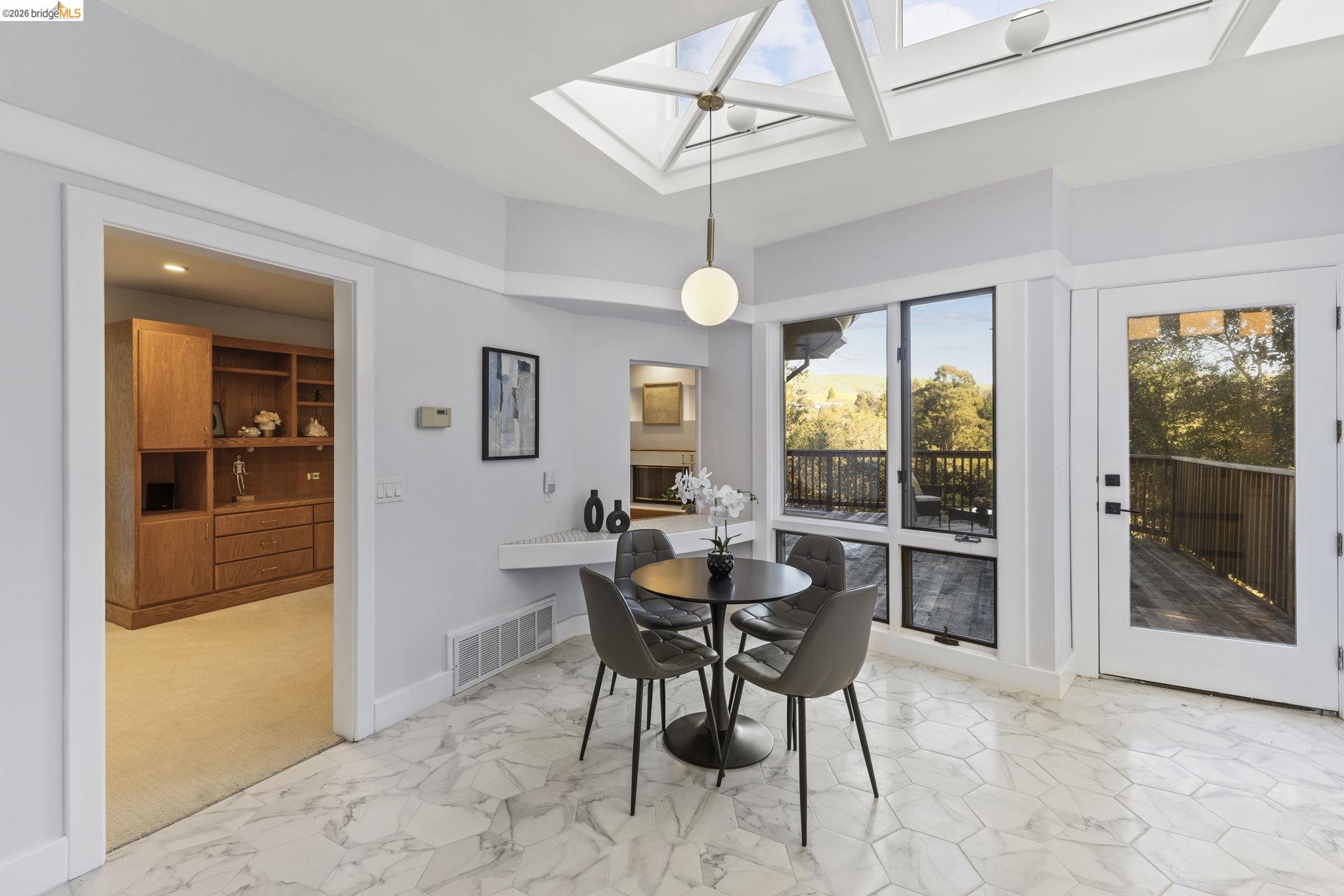 64 Valencia Road Orinda, CA 94563 - Photo 11 of 30