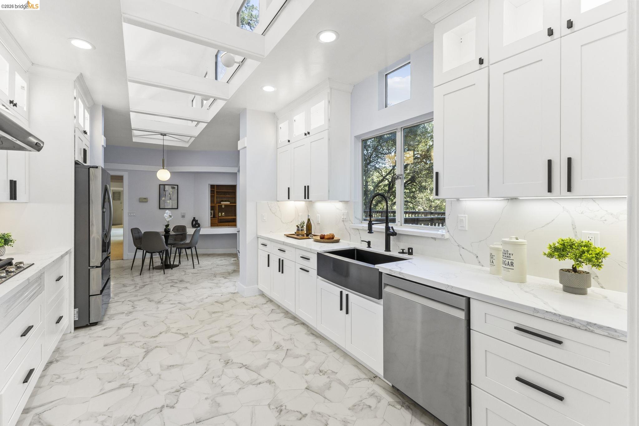 64 Valencia Road Orinda, CA 94563 - Photo 4 of 30