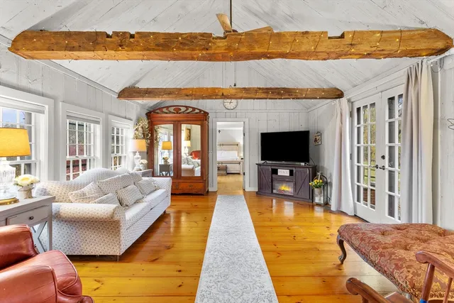 $684,900 | 252 Clark Hill Road, New Boston, NH 03070