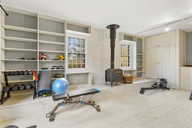 $684,900 | 252 Clark Hill Road, New Boston, NH 03070