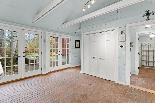 $684,900 | 252 Clark Hill Road, New Boston, NH 03070