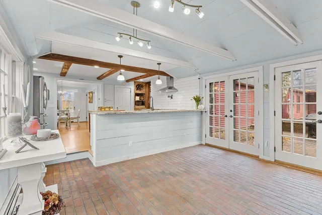 $684,900 | 252 Clark Hill Road, New Boston, NH 03070