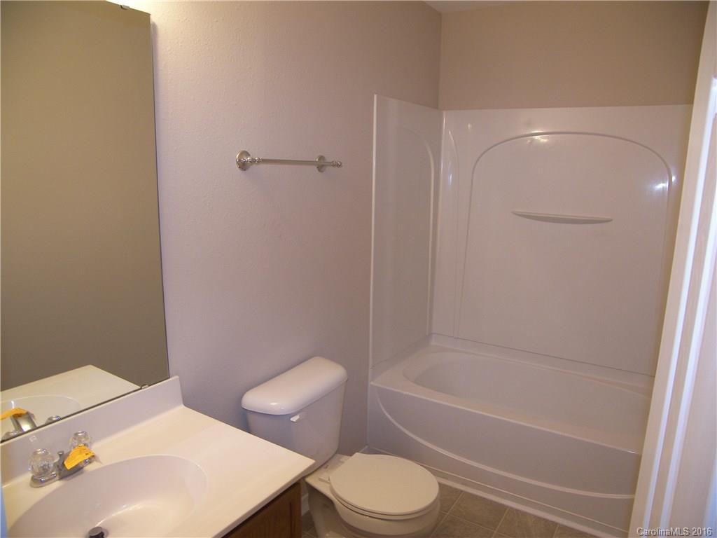 8826 Chalkstone Road Charlotte, NC 28216 - Photo 14 of 16 Gallery Image 14