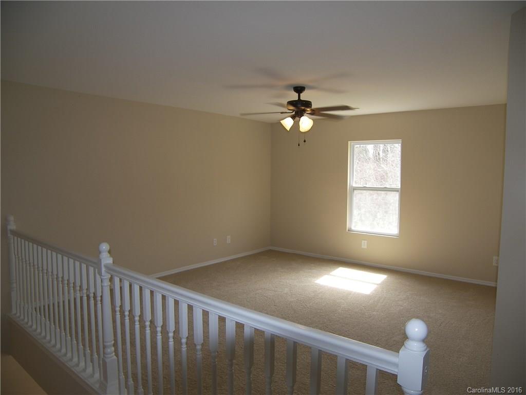 8826 Chalkstone Road Charlotte, NC 28216 - Photo 8 of 16 Gallery Image 8