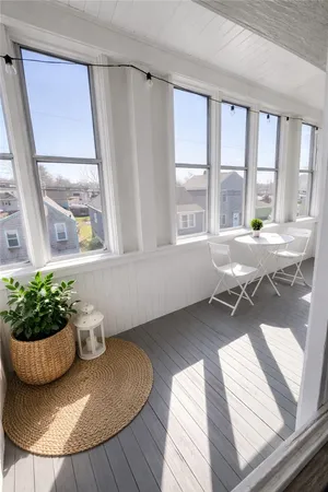 $2,350 | 299 State Street, Unit 2, Bristol, RI 02809