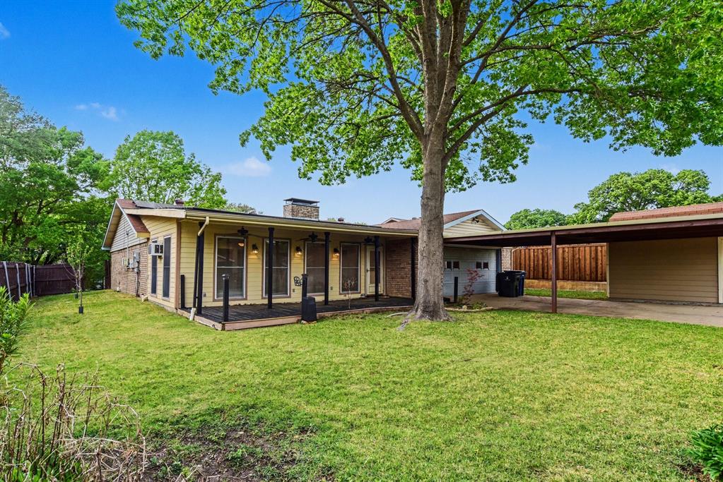 5926 Rosehill Road Garland, TX 75043 - Photo 26 of 26 front view of a house with a yard