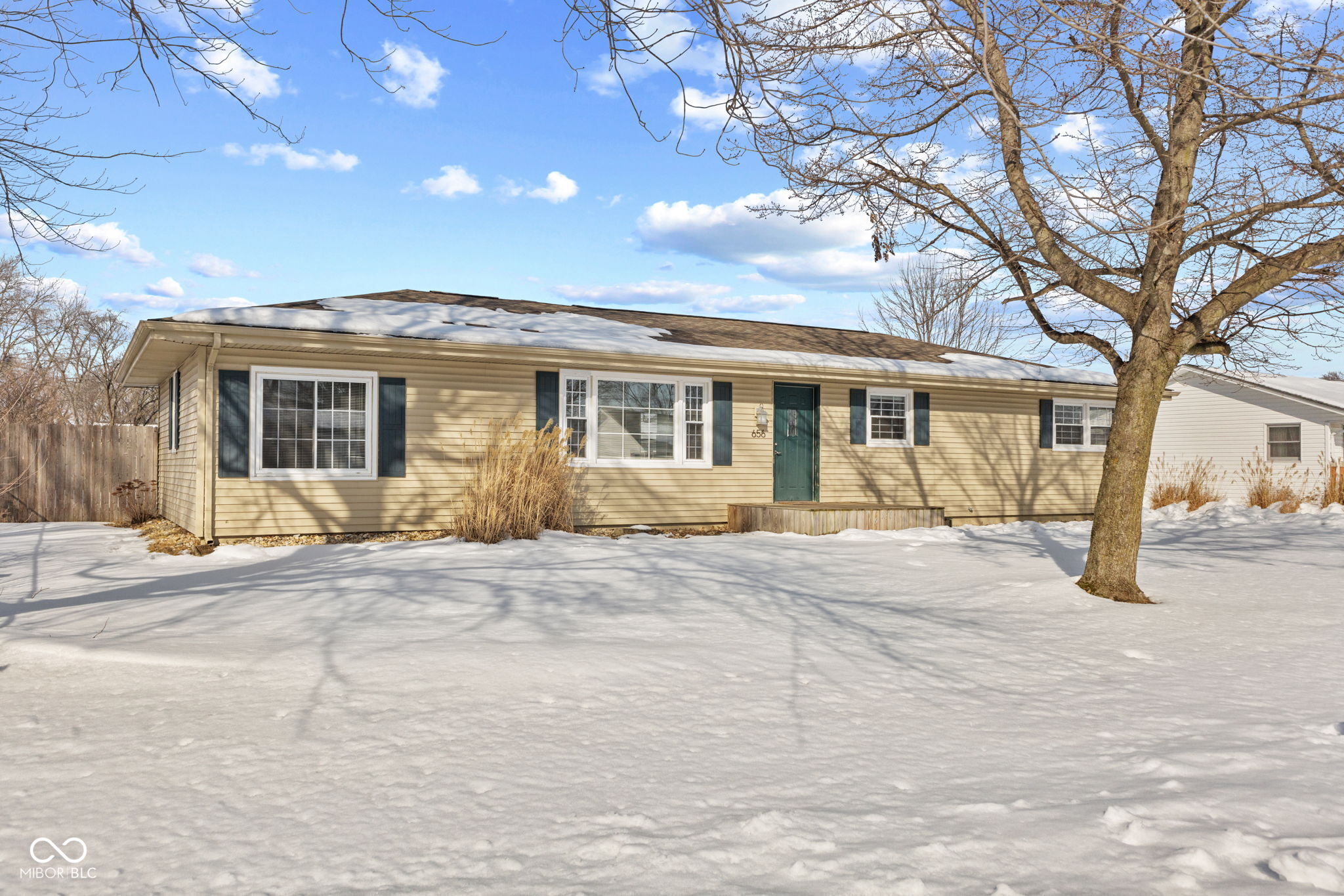 656 Daugherty Street Columbus, IN 47201 - Photo 2 of 35