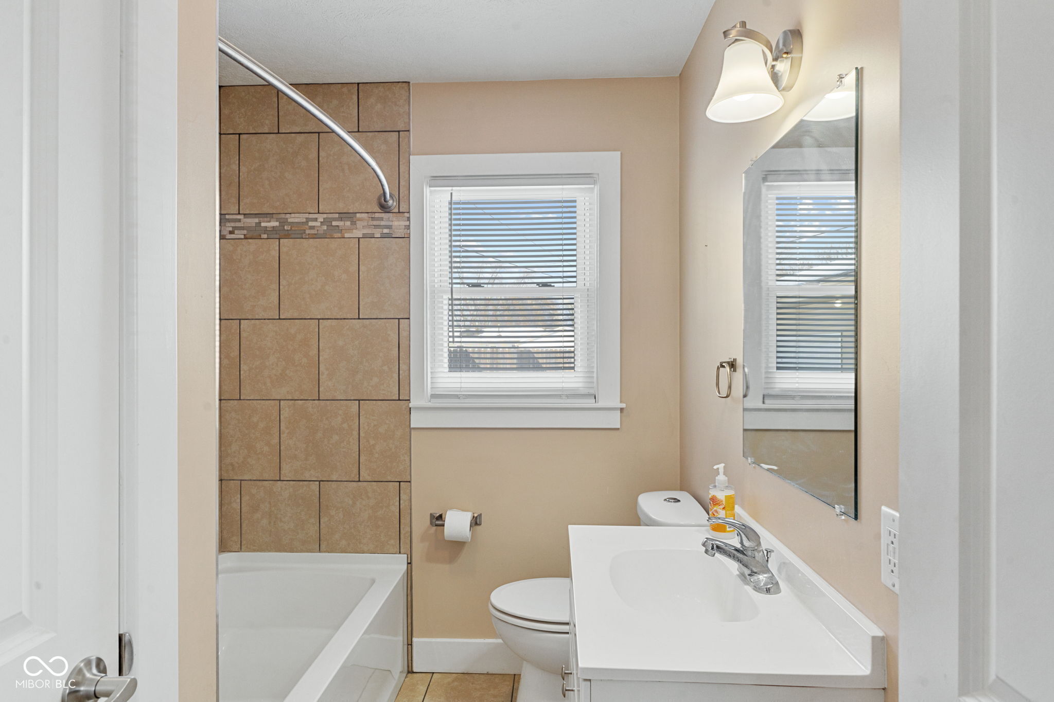 656 Daugherty Street Columbus, IN 47201 - Photo 23 of 35