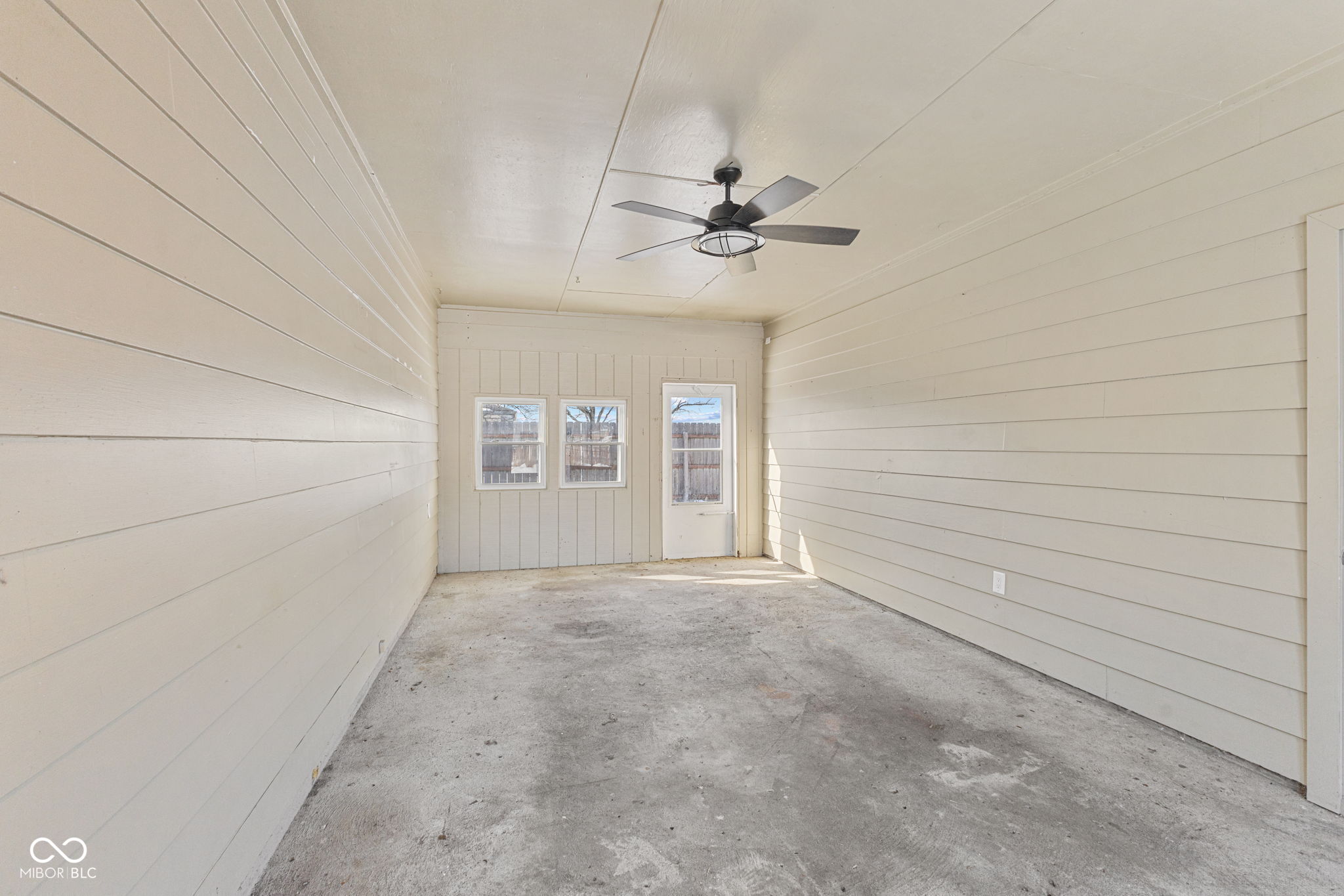 656 Daugherty Street Columbus, IN 47201 - Photo 29 of 35