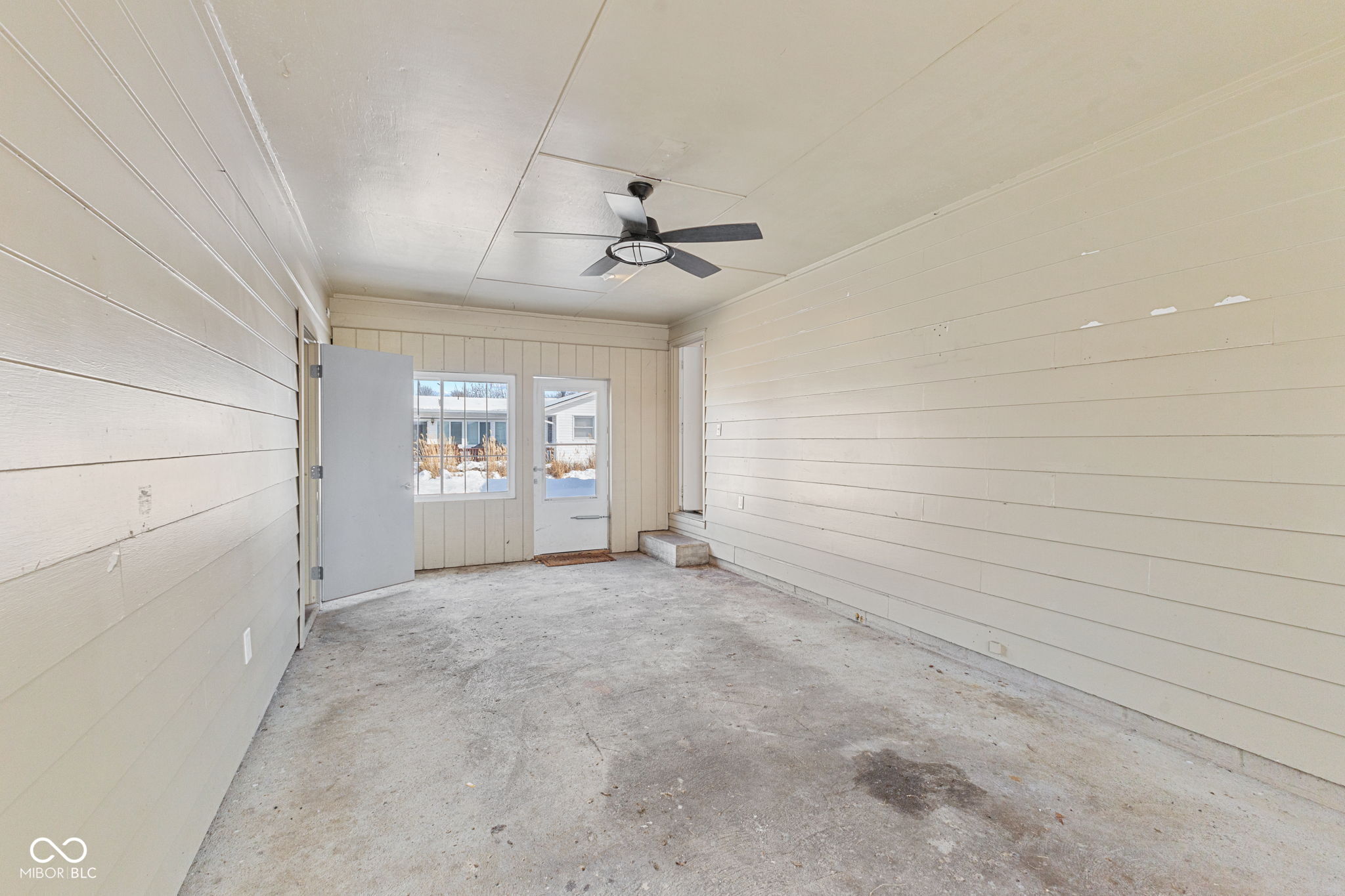 656 Daugherty Street Columbus, IN 47201 - Photo 30 of 35