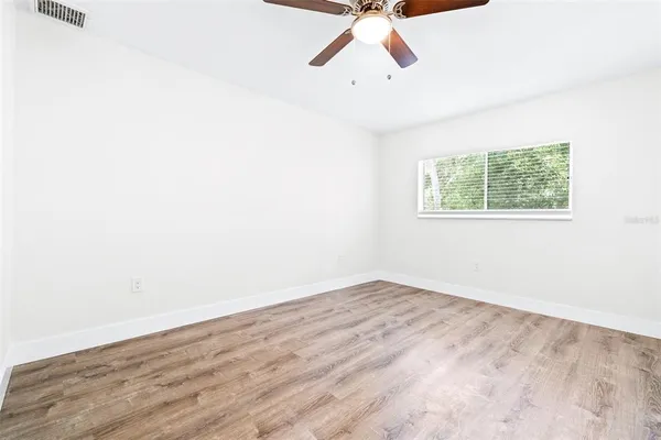 $1,100 | 2003 Greenbriar Boulevard, Unit 16, Clearwater, FL 33763