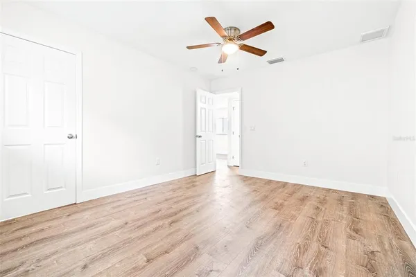 $1,100 | 2003 Greenbriar Boulevard, Unit 16, Clearwater, FL 33763