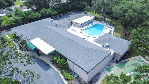 $1,100 | 2003 Greenbriar Boulevard, Unit 16, Clearwater, FL 33763