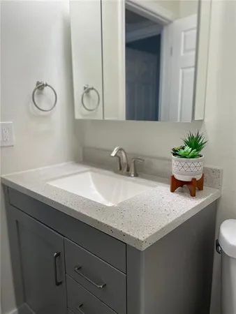 $1,100 | 2003 Greenbriar Boulevard, Unit 16, Clearwater, FL 33763