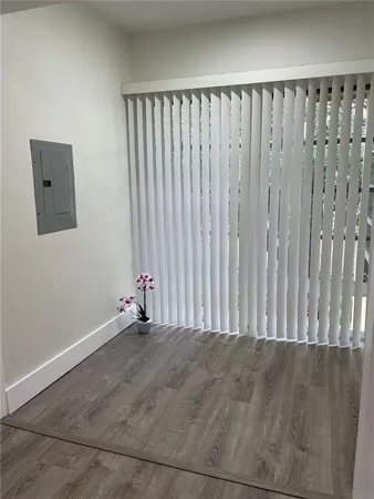 $1,100 | 2003 Greenbriar Boulevard, Unit 16, Clearwater, FL 33763