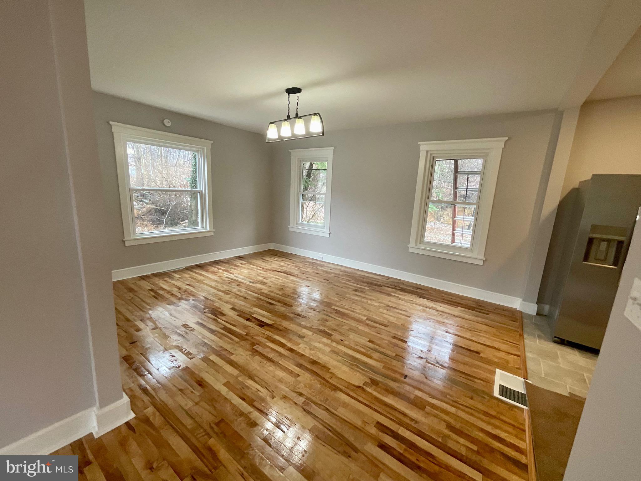 260 Spring Valley Road Reading, PA 19605 - Photo 7 of 19 Gallery Image 7