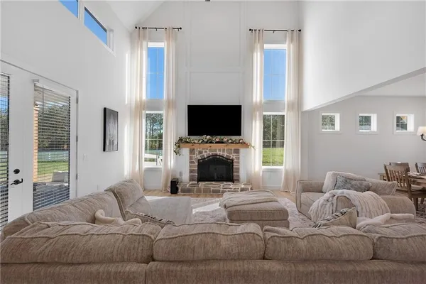 $699,000 | 28 Ravenfield Road, Taylorsville, GA 30178