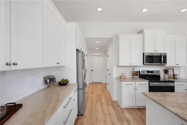 $699,000 | 28 Ravenfield Road, Taylorsville, GA 30178