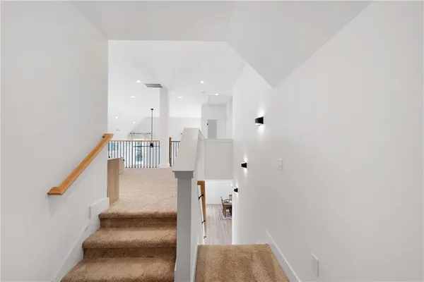 $699,000 | 28 Ravenfield Road, Taylorsville, GA 30178