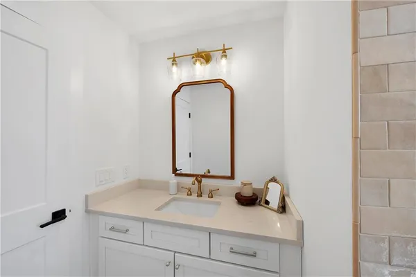 $699,000 | 28 Ravenfield Road, Taylorsville, GA 30178