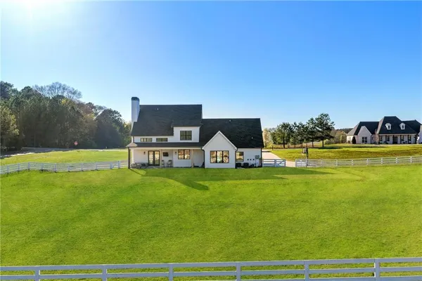 $699,000 | 28 Ravenfield Road, Taylorsville, GA 30178