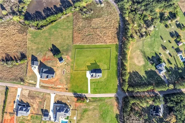 $699,000 | 28 Ravenfield Road, Taylorsville, GA 30178