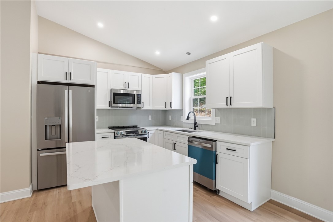 51 Birch Road Cumberland, RI 02864 - Photo 6 of 46
