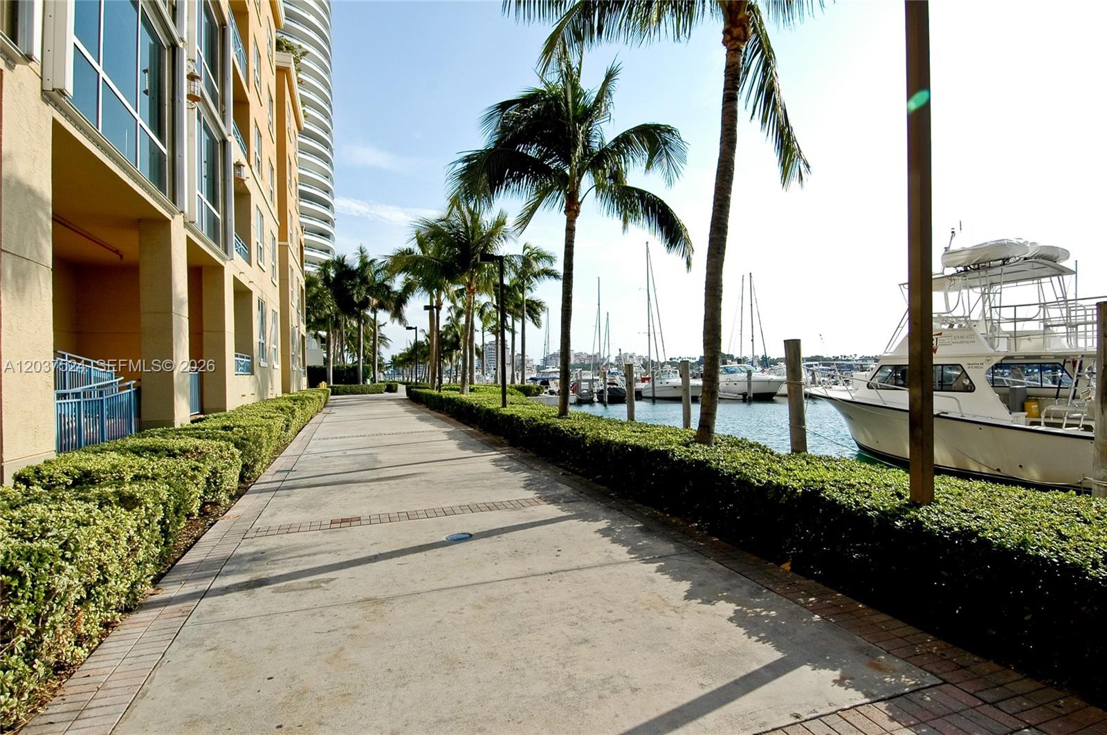 90 Alton Road, Unit 2809 Miami Beach, FL 33139 - Photo 27 of 28