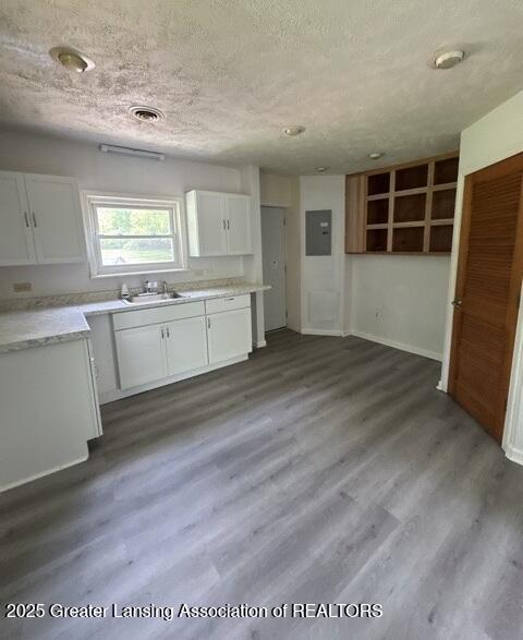 11157 West Jolly Road Lansing, MI 48911 - Photo 5 of 15 9