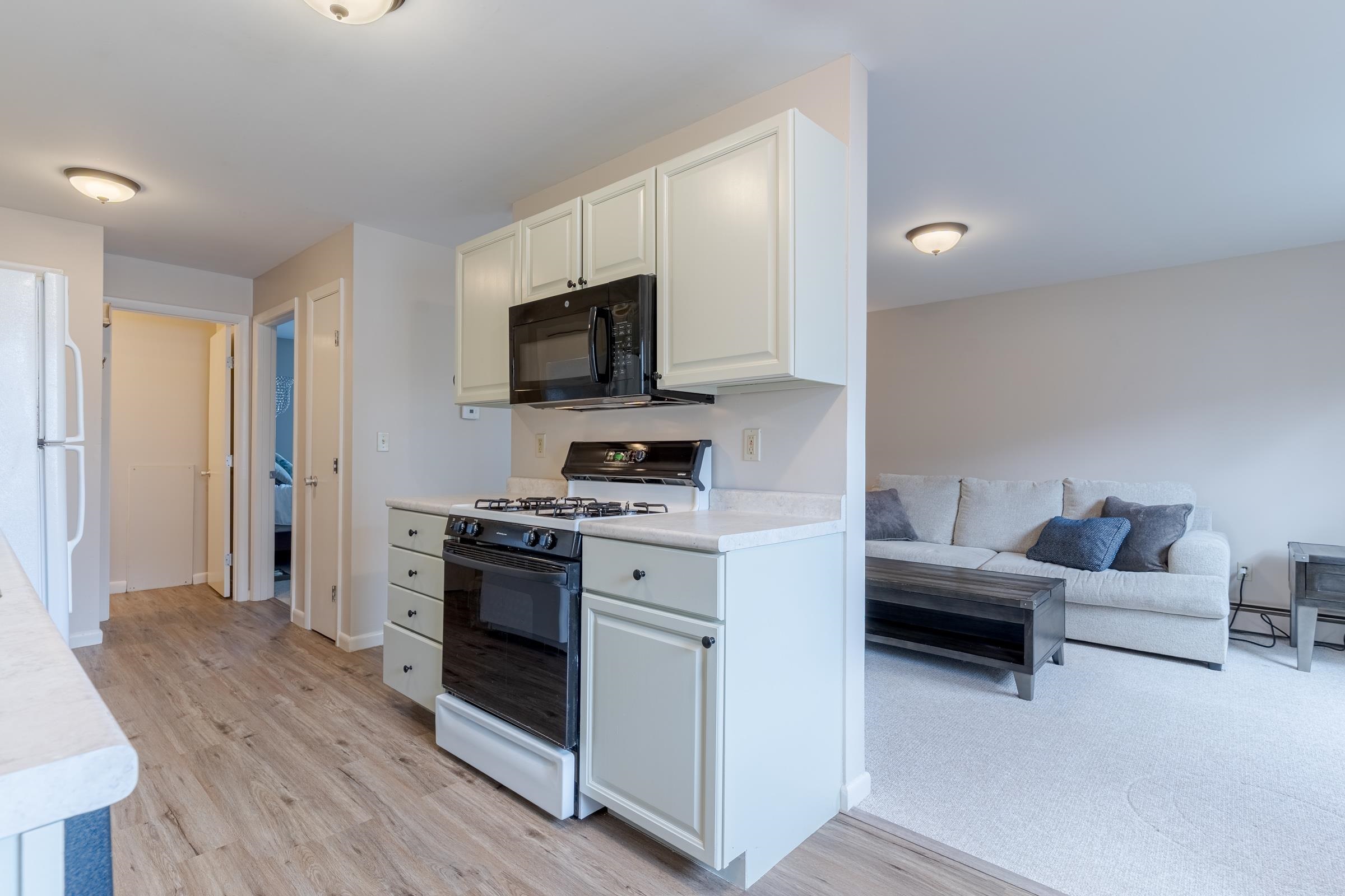 91 Winnacunnet Road, Unit 1 Hampton, NH 03842 - Photo 2 of 21