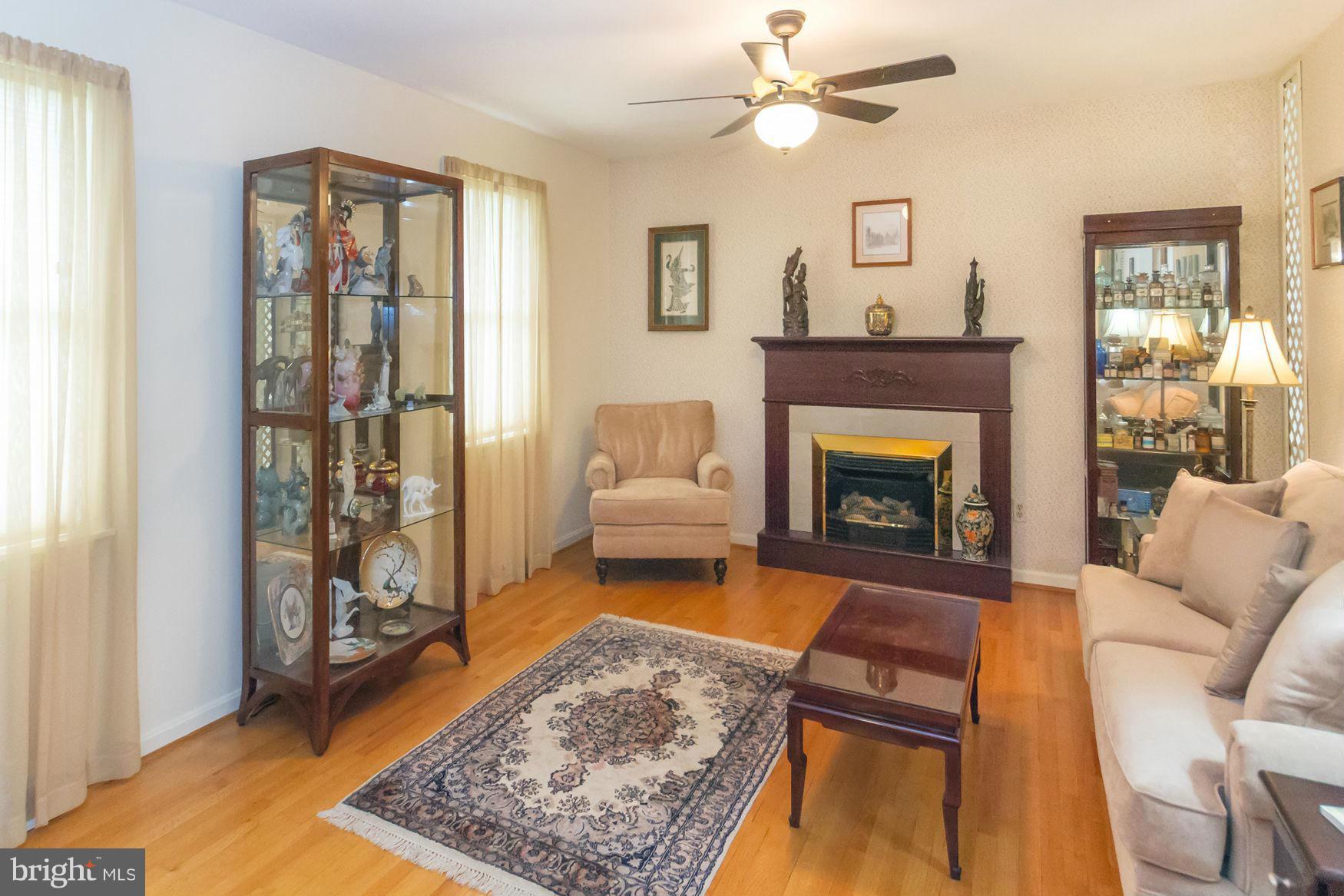 21626 Orwig Road Freeland, MD 21053 - Photo 13 of 30 Living Rm w/hardwood floors