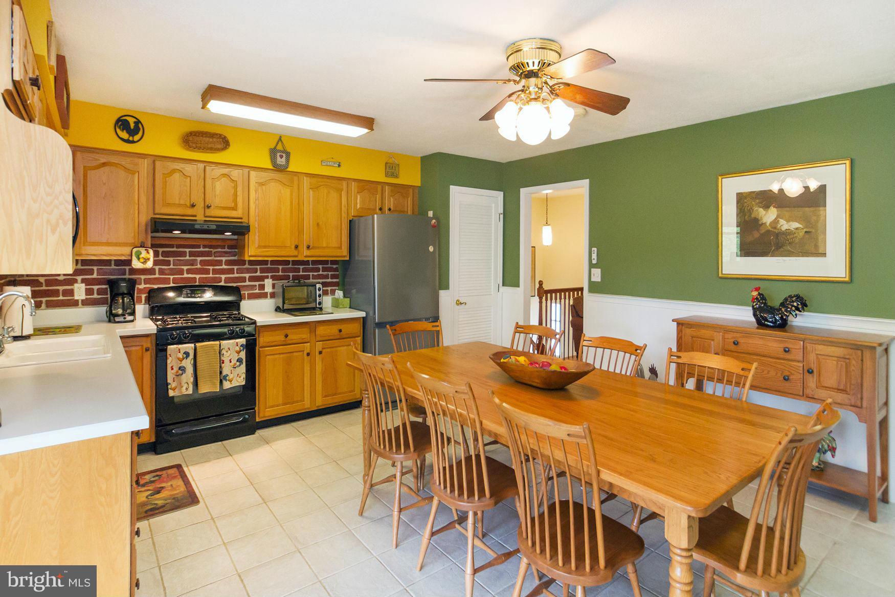 21626 Orwig Road Freeland, MD 21053 - Photo 16 of 30 Large country kitchen w/ceramic tile flooring