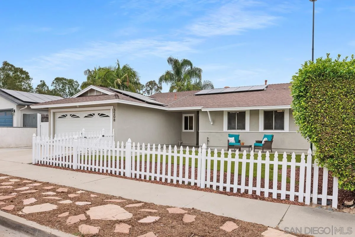 3208 Morningside Drive Oceanside, CA 92056 - Photo 2 of 23